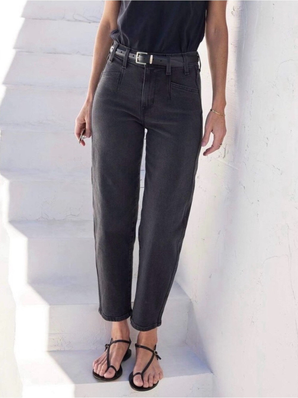AYR The Beat Barrel Leg Jeans High Rise Crop in Washed Black EUC Size 33